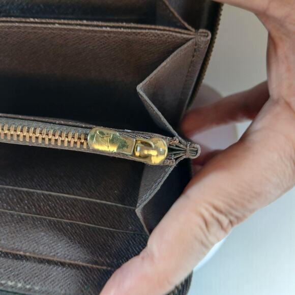 Louis Vuitton Damier Ebene Zippy Wallet - Picture 9 of 13